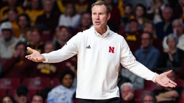 NebraskaFredHoibergSidelines